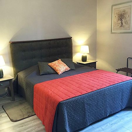 Au Jardin D'Amphora Bed & Breakfast Ginestas Екстериор снимка